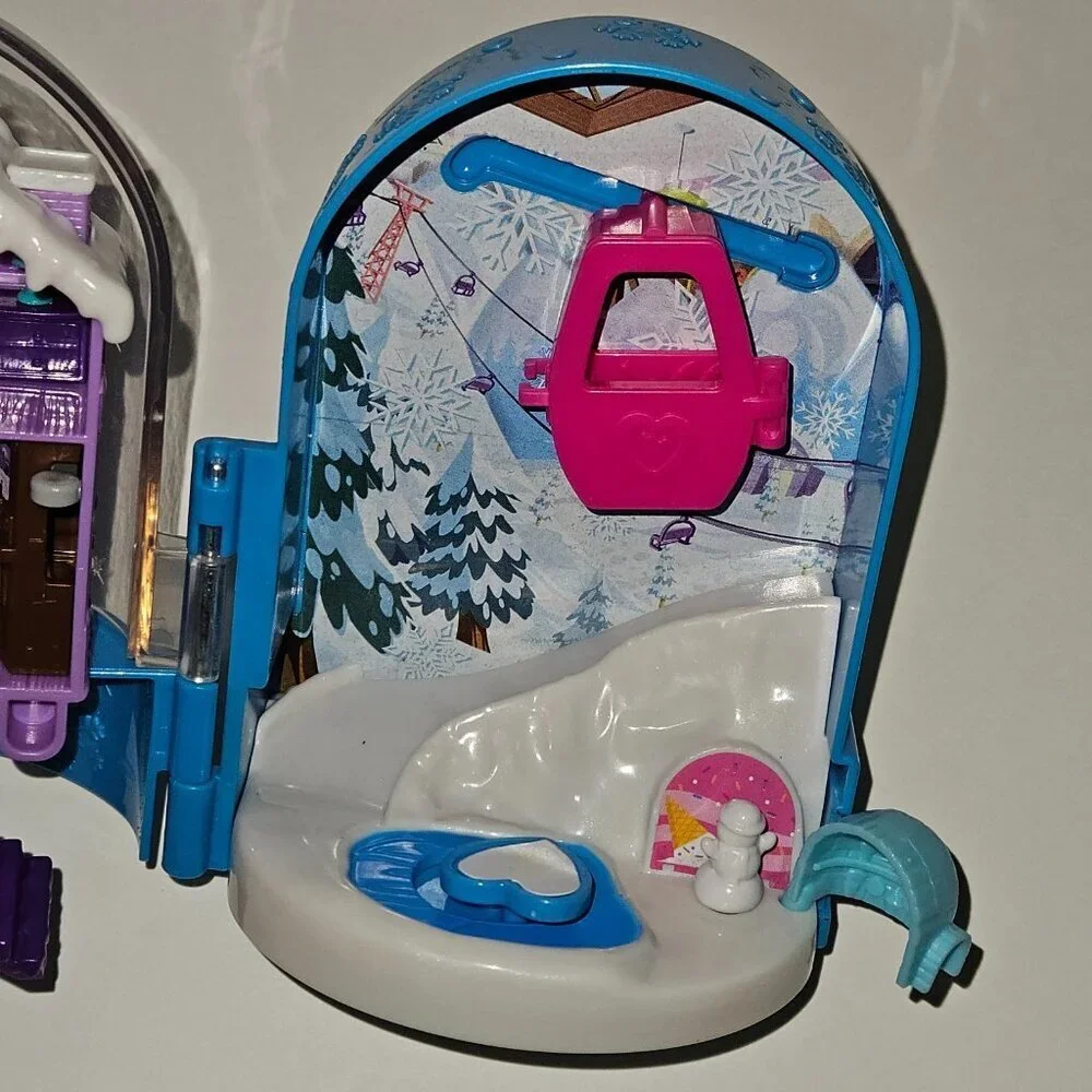 Polly Pocket Snowball Surprise Compact Cabin Dolls Sled Board Mattel 2017 READ